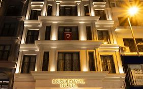Lions Royal Hotel